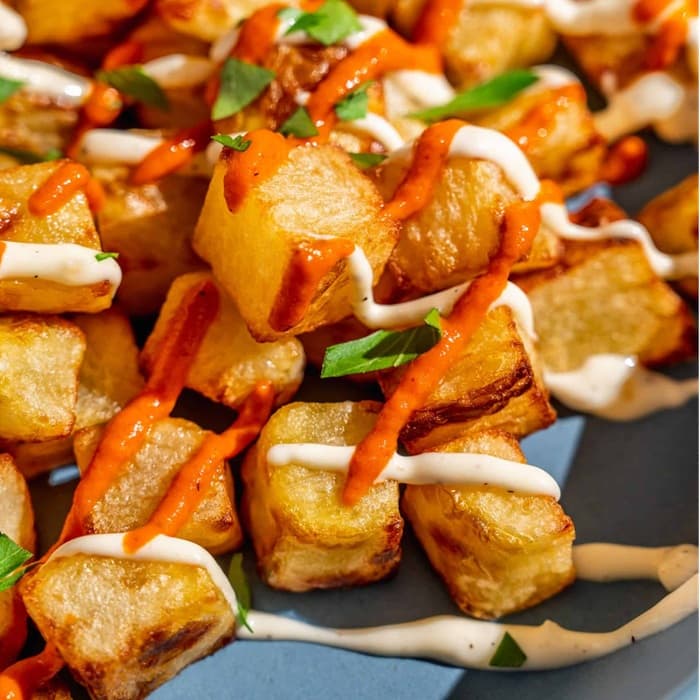 Air fryer patatas bravas